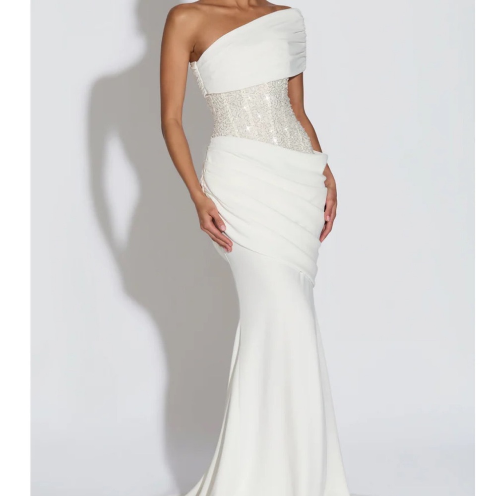 Brand new with tags Babyboo Ellora Gown XL - Picture 2 of 3